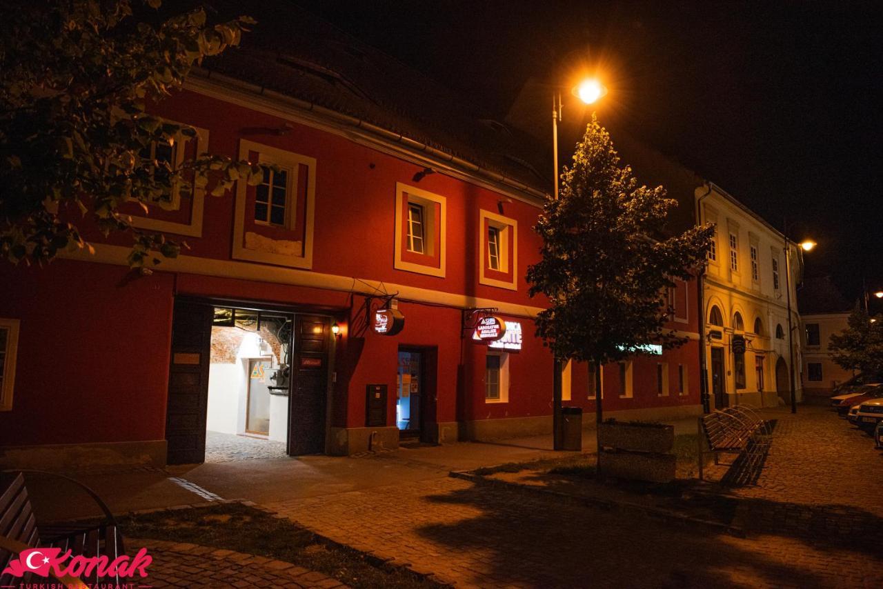 Konak 锡比乌 外观 照片